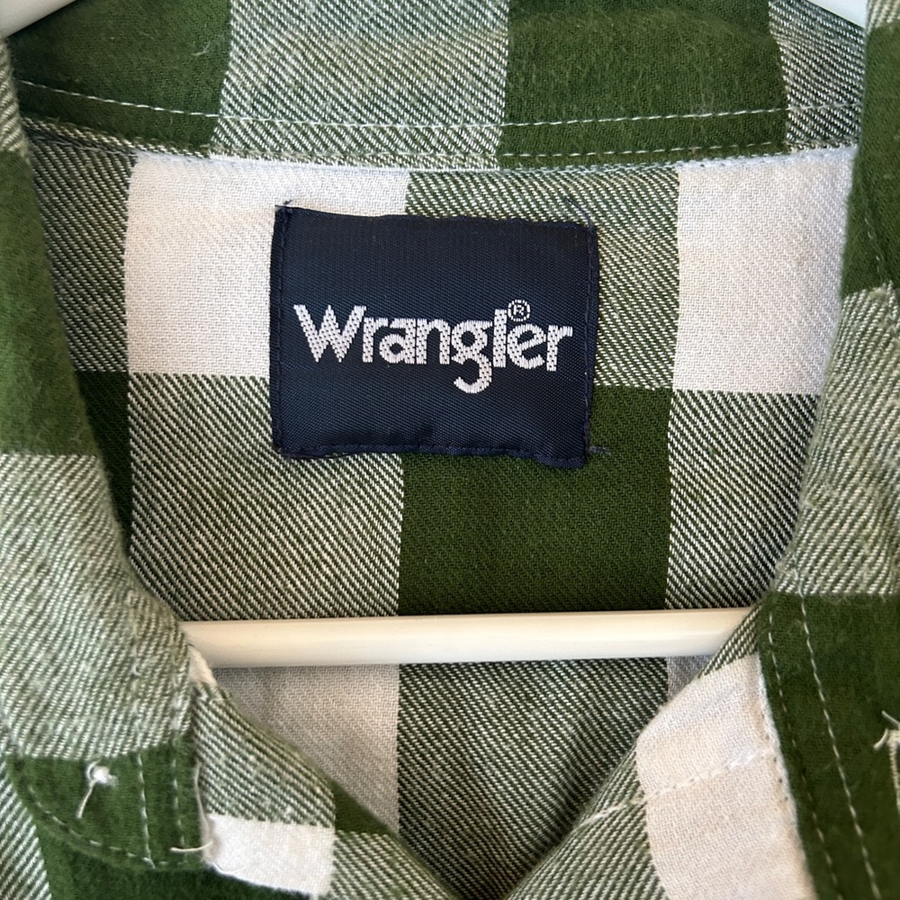 Wrangler pearl-snap flannel - Picture 6 of 6